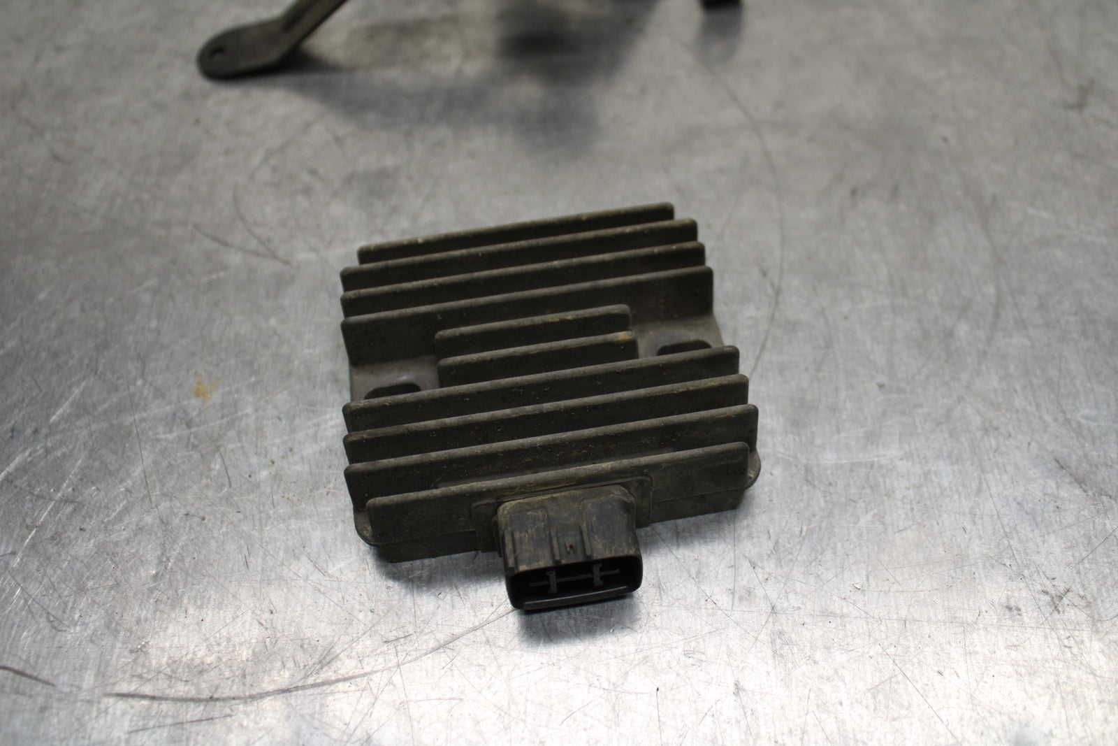 12-13 KAWASAKI Z1000 RECTIFIER VOLTAGE REGULATOR BB743