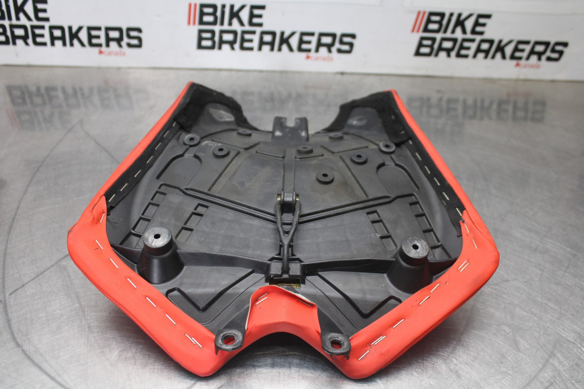15 APRILIA RSV4 FACTORY APRC ABS FRONT DRIVERS SEAT PAD SADDLE PILLION BB901