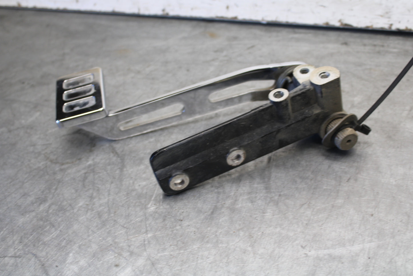 05-06 YAMAHA ROYAL STAR RIGHT REARSET BRAKE FOOT PEDAL BB697