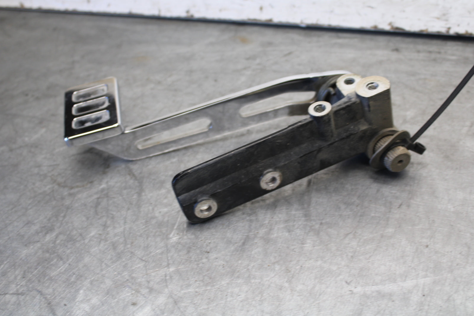 05-06 YAMAHA ROYAL STAR RIGHT REARSET BRAKE FOOT PEDAL BB697
