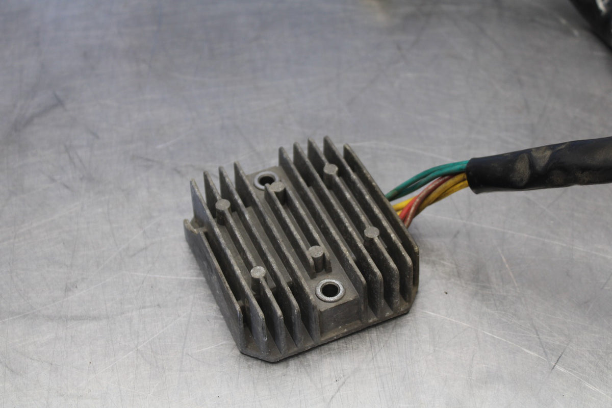 95 HONDA SHADOW 1100 RECTIFIER VOLTAGE REGULATOR BB885