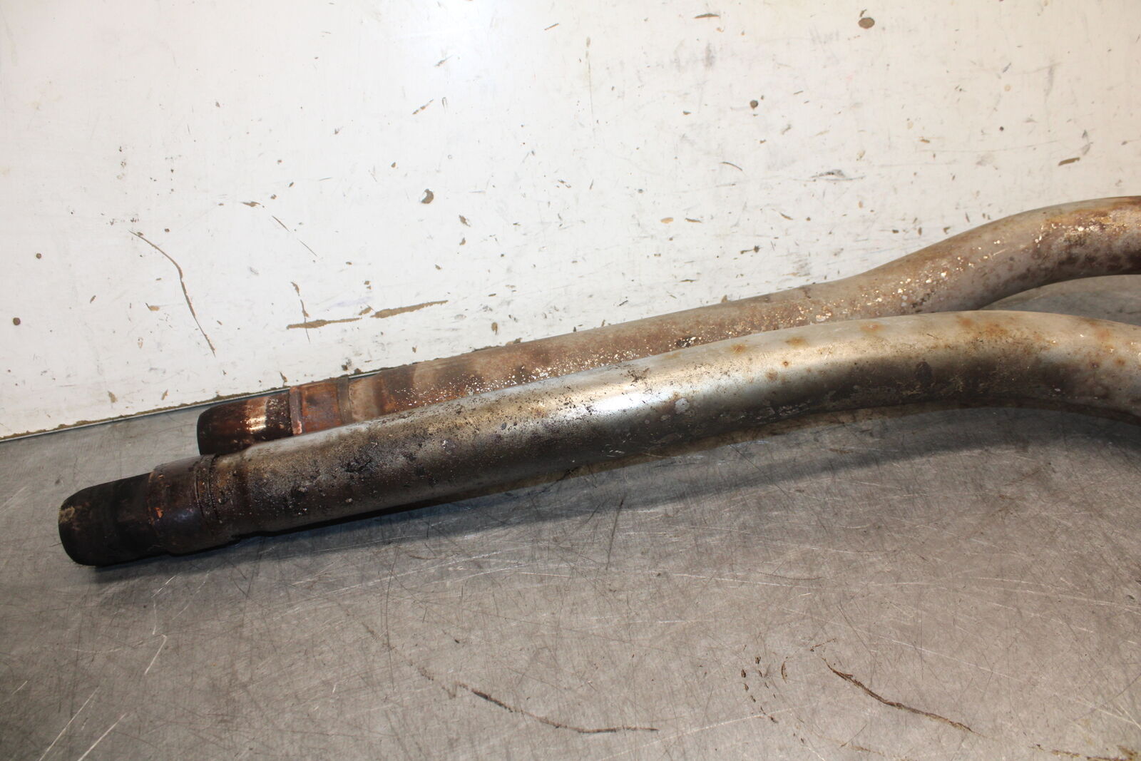 85-86 SUZUKI MADURA 1200 EXHAUST HEADERS PIPES  BB691