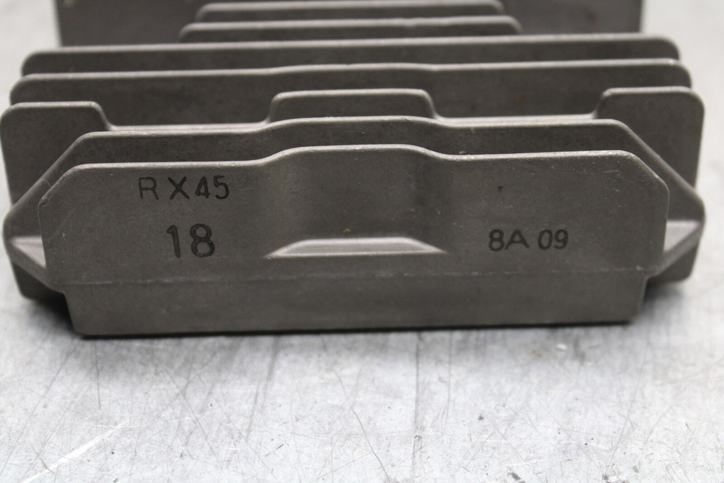 13-18 KAWASAKI NINJA ZX6R RECTIFIER VOLTAGE REGULATOR 21066-0730 BB666