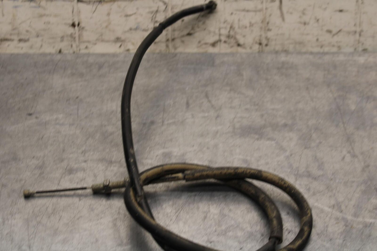 2015 Yamaha FZ09 CLUTCH CABLE LINE 1RC-26335-00-00 BB69