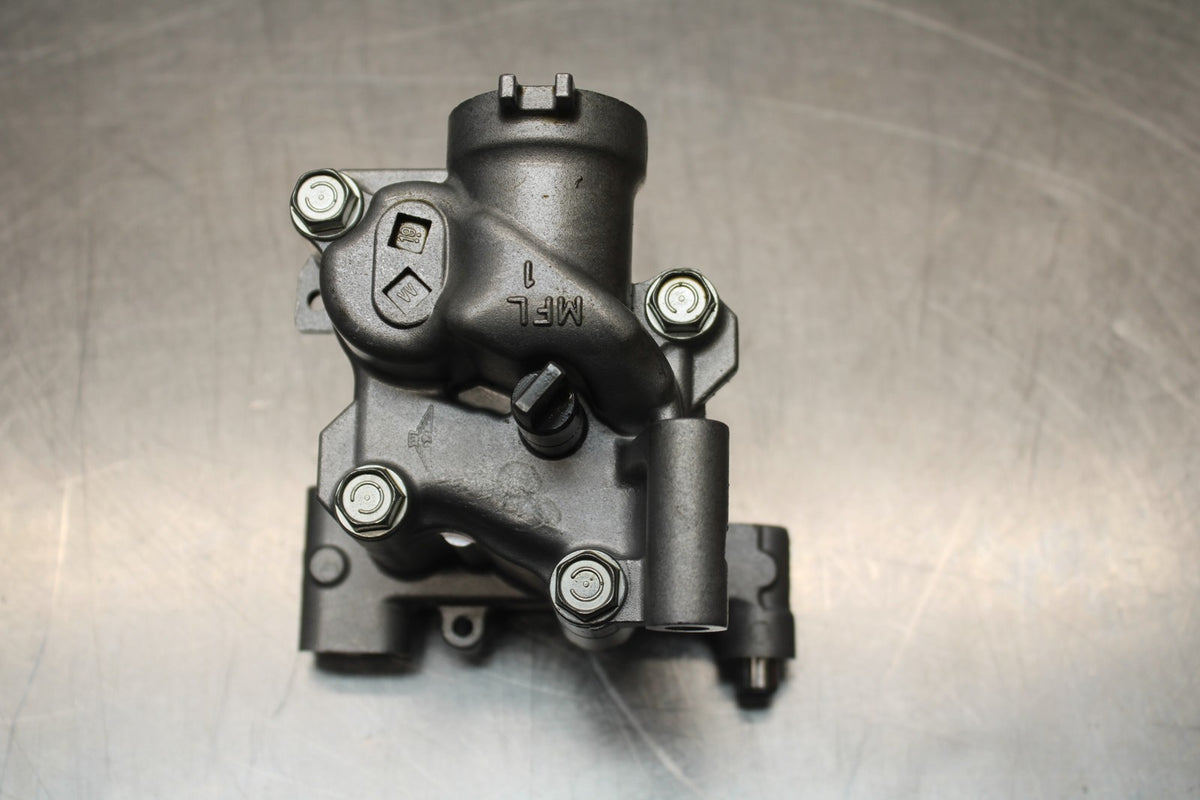 08-09 HONDA CBR1000RR ENGINE MOTOR OIL PUMP BB128