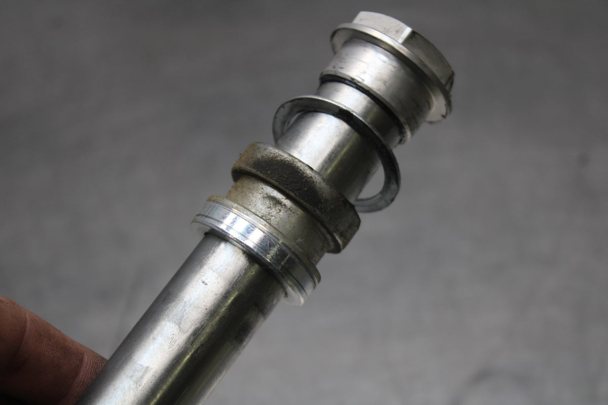 16 DUCATI 959 PANIGALE FRONT WHEEL RIM AXLE PIVOT BOLT BB912