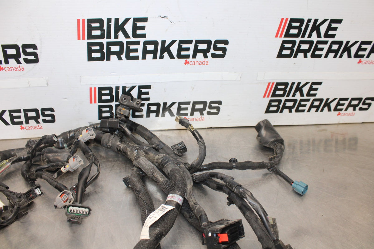 23-26 KAWASAKI NINJA ZX4RR MAIN ENGINE WIRING HARNESS MOTOR WIRE LOOM BB898