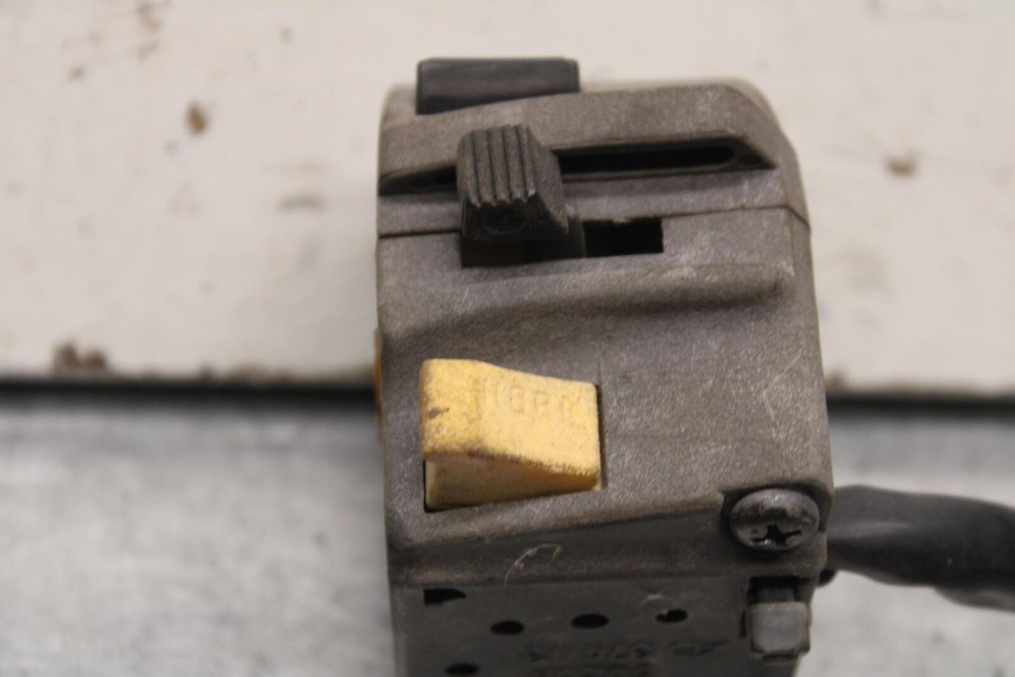 1988 Suzuki Katana 600 GSX600F LEFT CLIP ON HANDLE HORN SIGNALS SWITCH  BB94