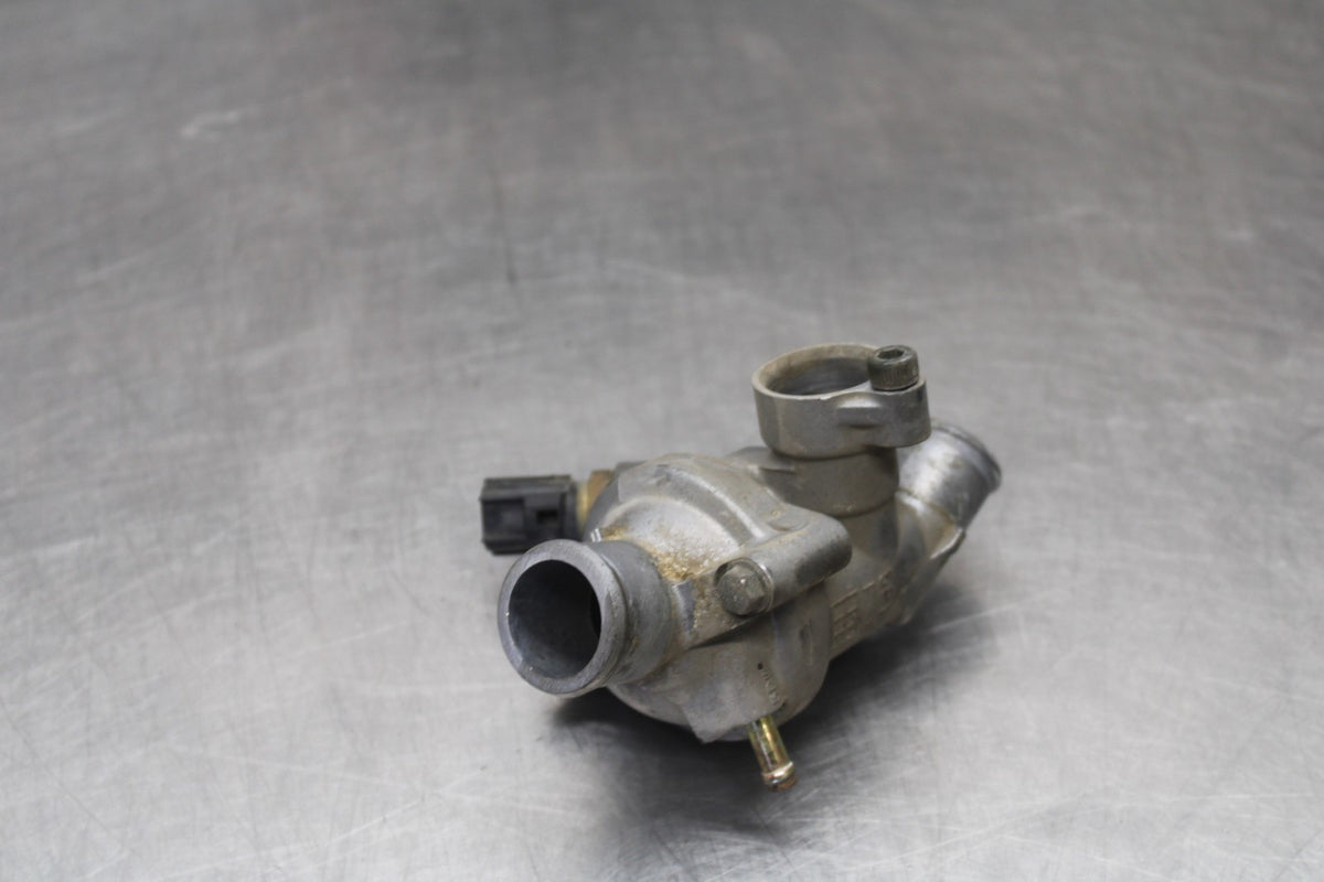 03 YAMAHA YZF R1 THERMOSTAT W HOUSING ASSEMBLY BB895