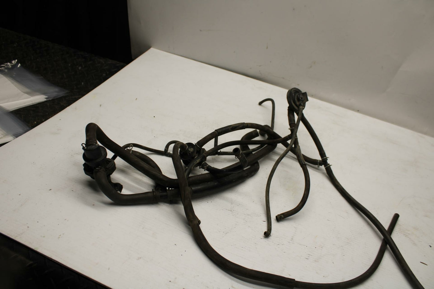 00-07 HONDA SHADOW SABRE 1100 AIR VALVE SOLENOID TOP ENGINE SWITCH SENSOR BB350