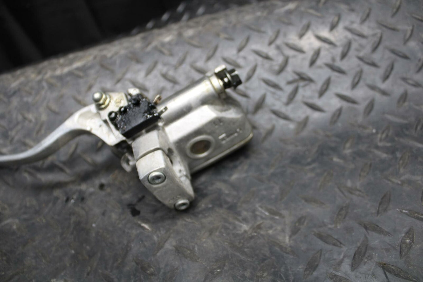 03-05 HONDA SHADOW CLASSIC 750 FRONT BRAKE MASTER CYLINDER BB229
