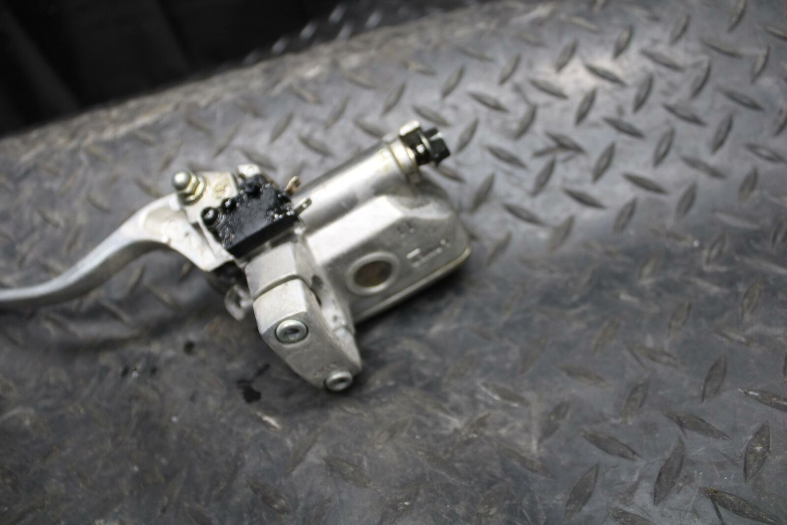03-05 HONDA SHADOW CLASSIC 750 FRONT BRAKE MASTER CYLINDER BB229