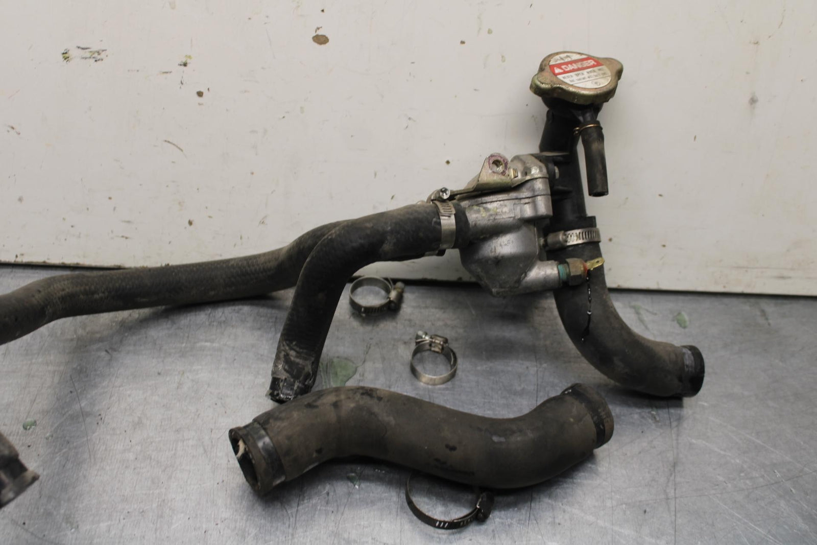 97-03 HONDA SHADOW ACE 750 VT750C THERMOSTAT HOUSING BB618