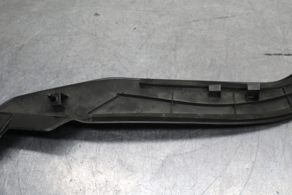 12-13 KAWASAKI Z1000 RIGHT GAS TANK FUEL CELL PANEL COVER TRIM COWL  BB743