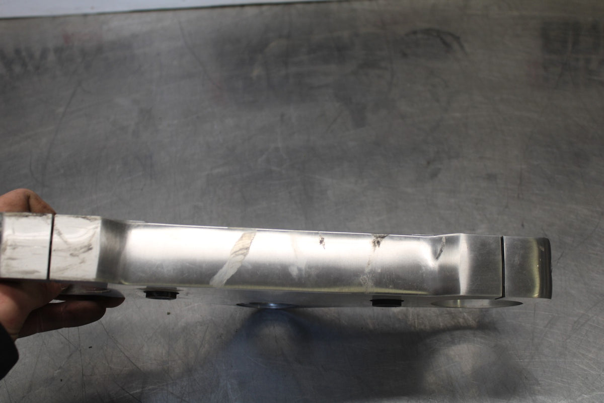 07 SUZUKI BOULEVARD M50 FORKS UPPER TRIPLE TREE CLAMP BB897