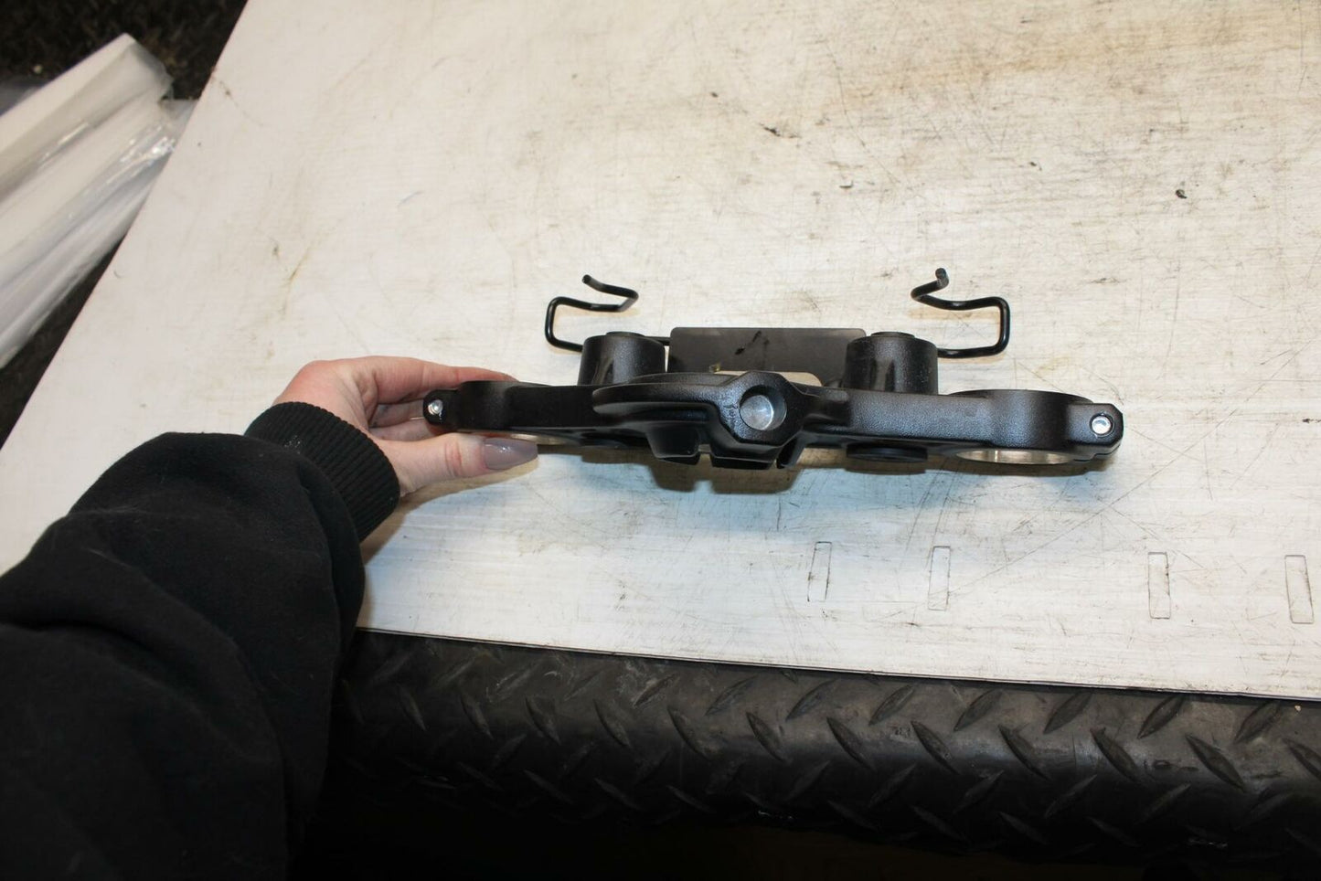 17-20 KAWASAKI NINJA 650 FORKS UPPER TRIPLE TREE CLAMP BB364