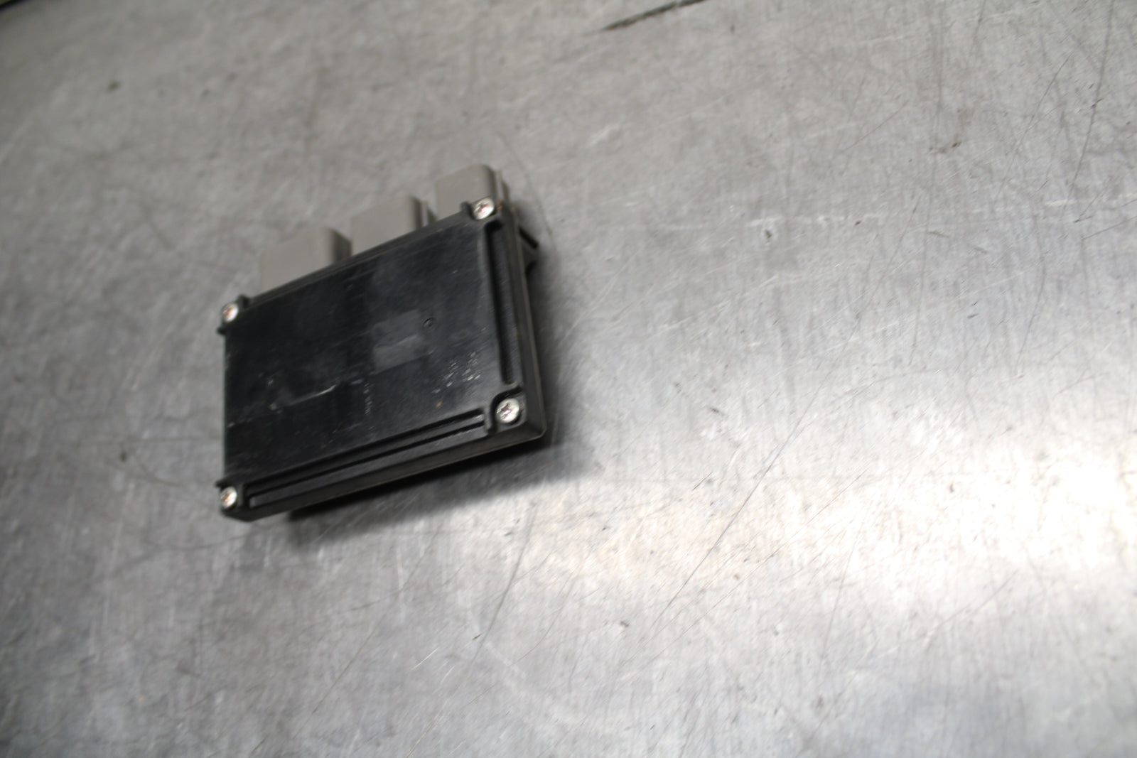 24 KAWASAKI NINJA 500 ABS RELAY ASSEMBLY FUSE BOX BB744