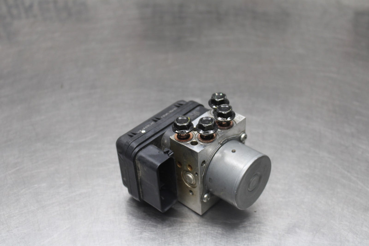 19-24 YAMAHA R3 ABS PUMP UNIT MODULE BB942