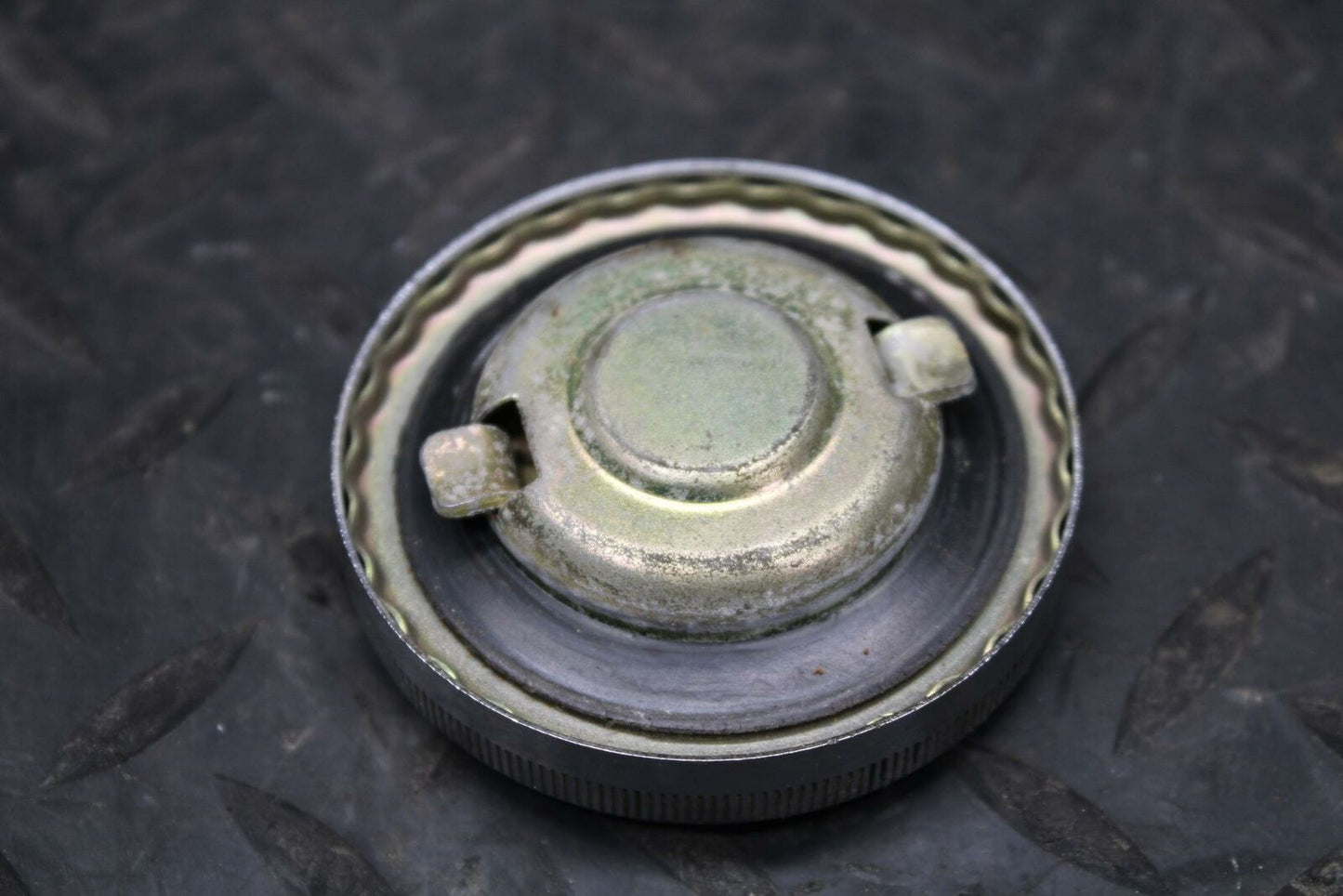 71 YAMAHA L5 GAS TANK FUEL CELL CAP BB230