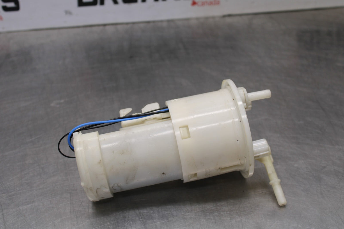 03 YAMAHA YZF R1 FUEL PUMP GAS PETROL SENDER UNIT BB895