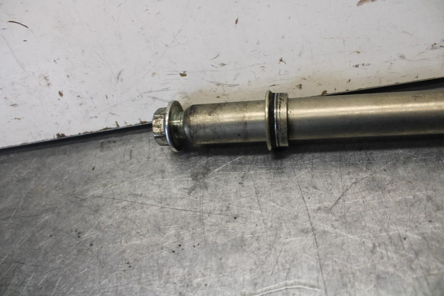 08-10 SUZUKI GSXR 600  FRONT WHEEL RIM AXLE PIVOT BOLT BB101