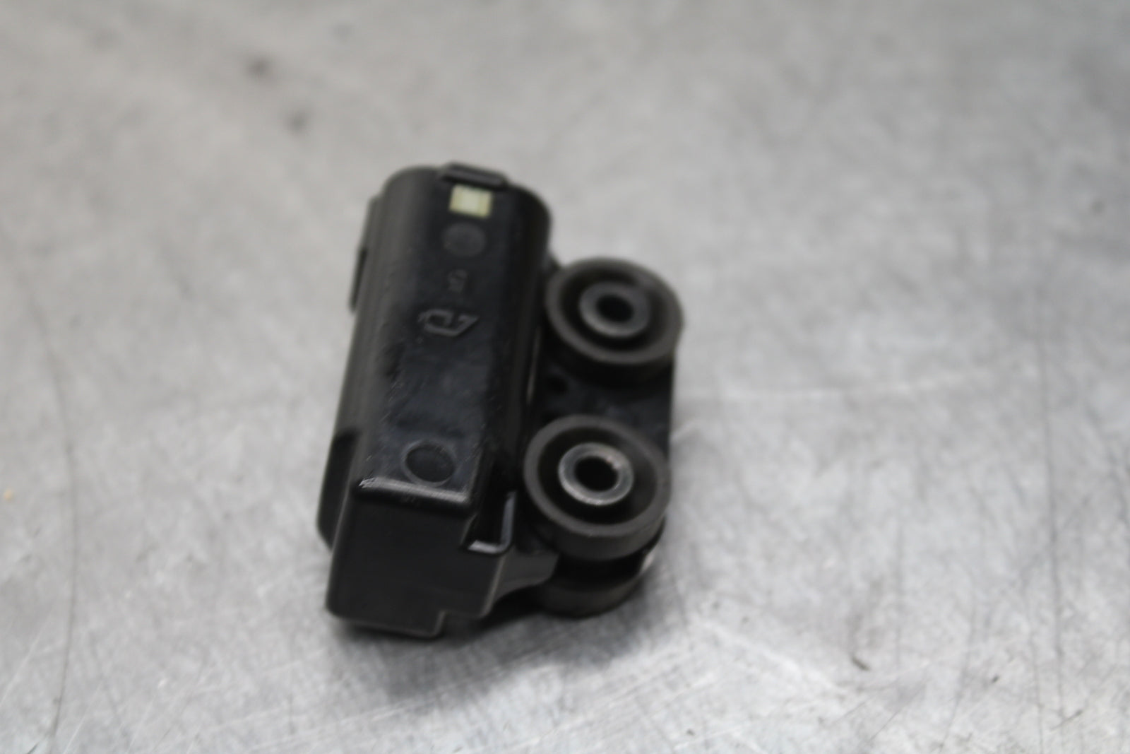 08-16 YAMAHA YZF R6 TIP OVER BANK ANGLE CRASH SENSOR SWITCH  BB131
