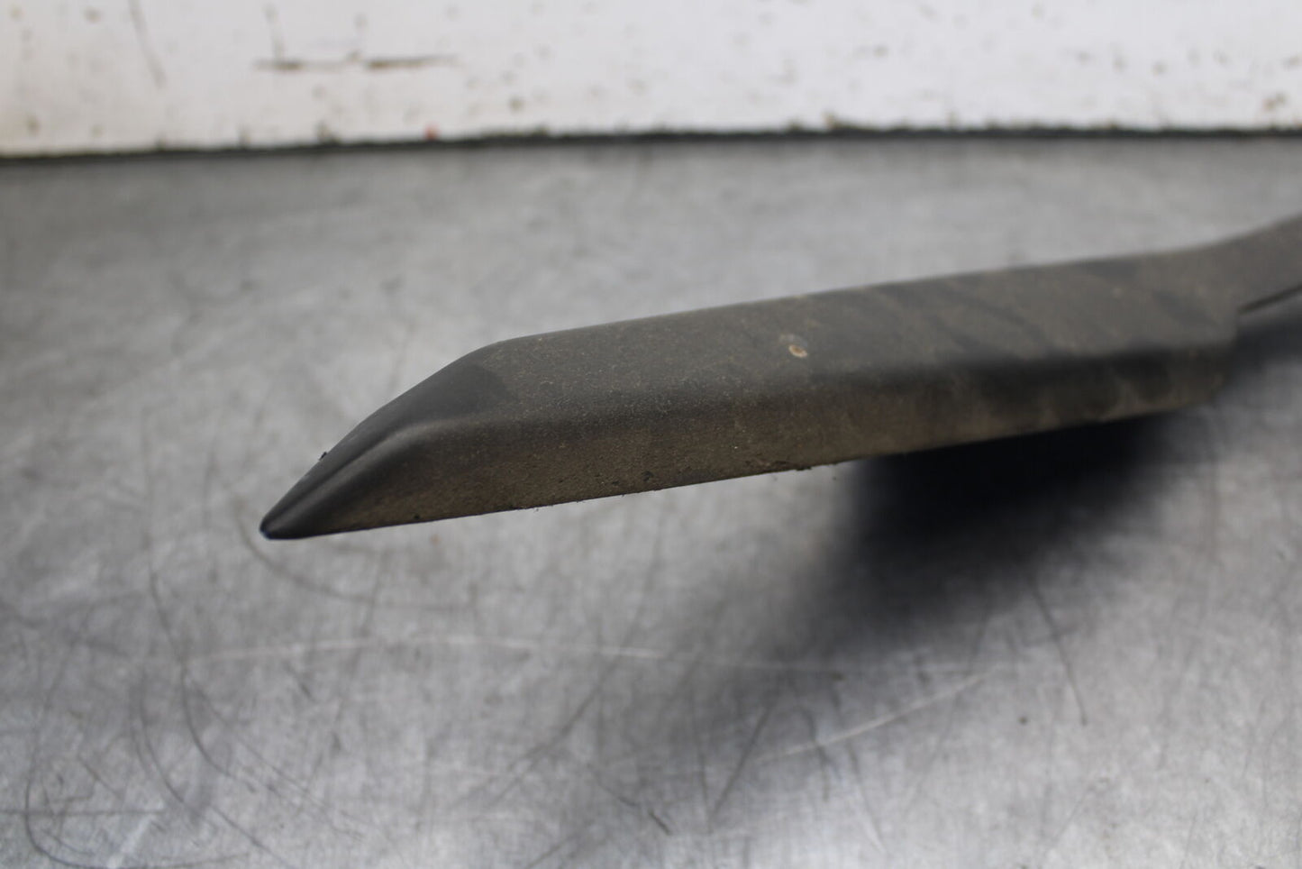 12-17 KAWASAKI ER-6N Z650 REAR BACK DRIVE CHAIN GUARD COVER SHIELD BB709