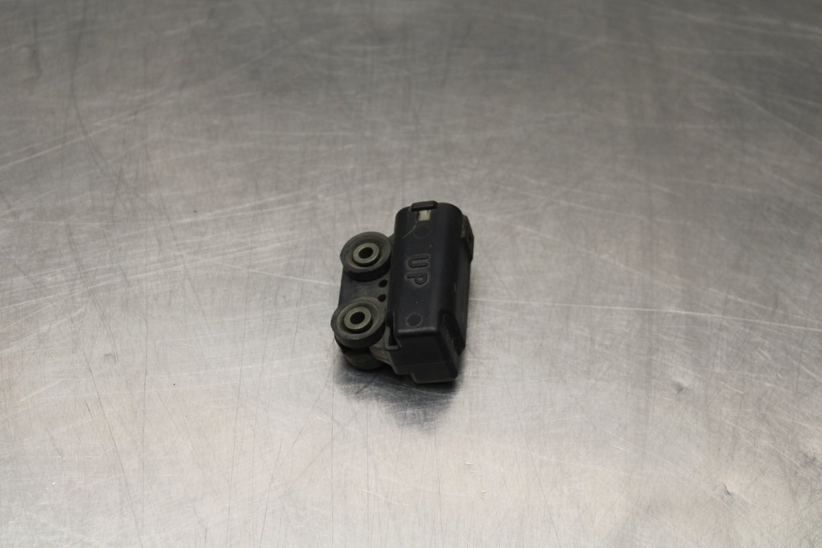 05 YAMAHA YZF R6 TIP OVER BANK ANGLE CRASH SENSOR SWITCH BB858