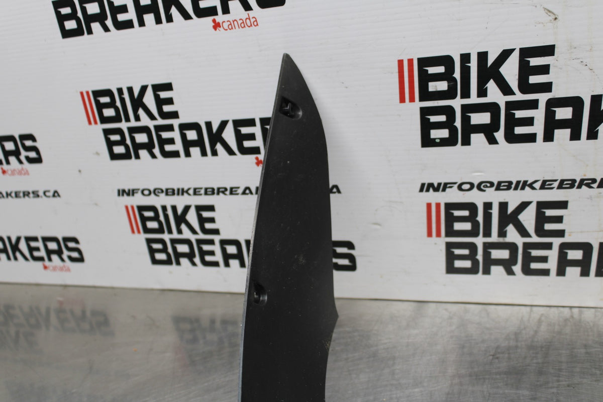 18 KAWASAKI NINJA ZX10R LOWER FRONT UPPER INNER HEADLIGHT COWL FAIRING  BB840