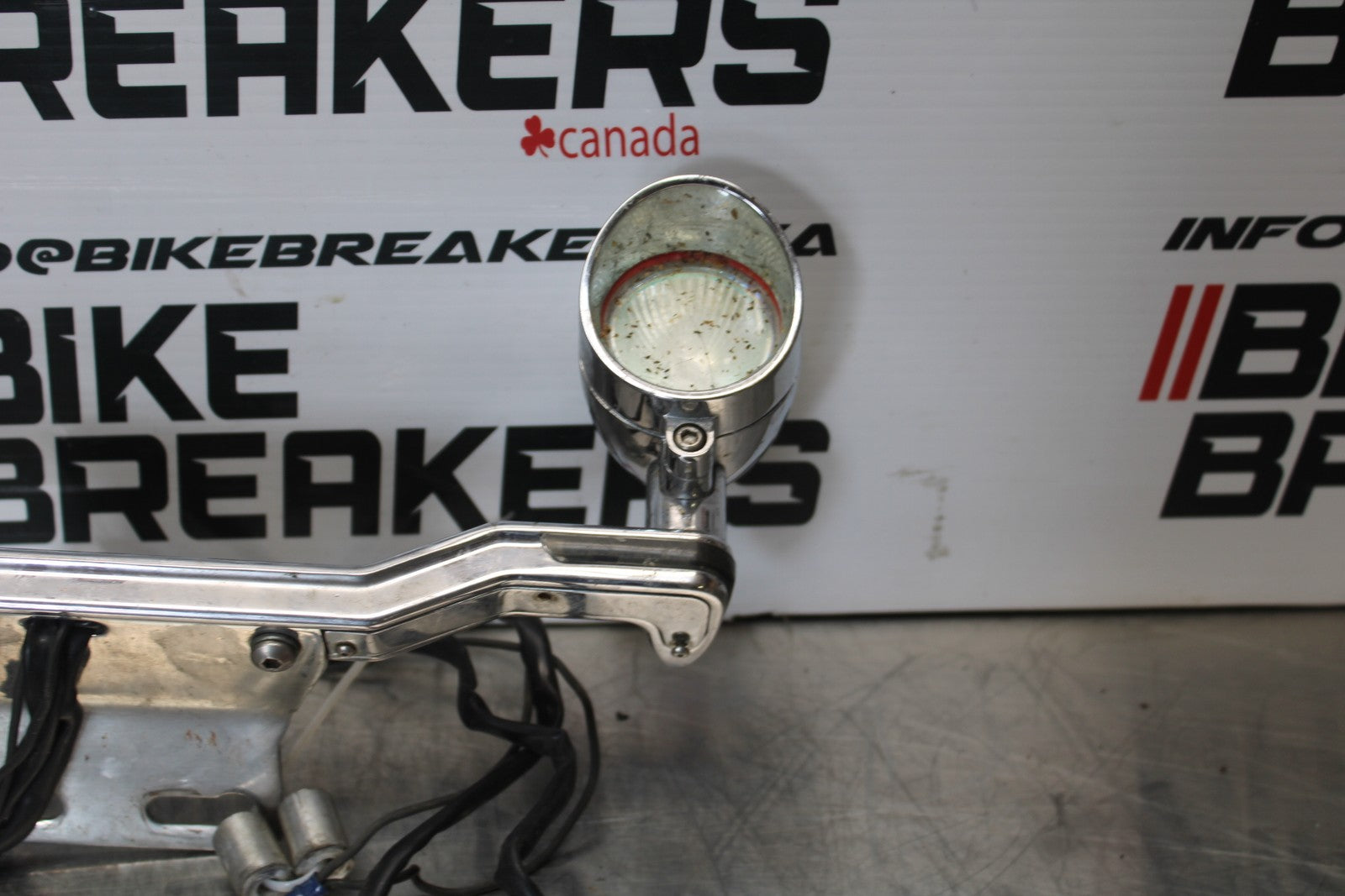 03-08 KAWASAKI VULCAN 1600 FRONT HEAD LIGHT HEADLIGHT SET PAIR BB196