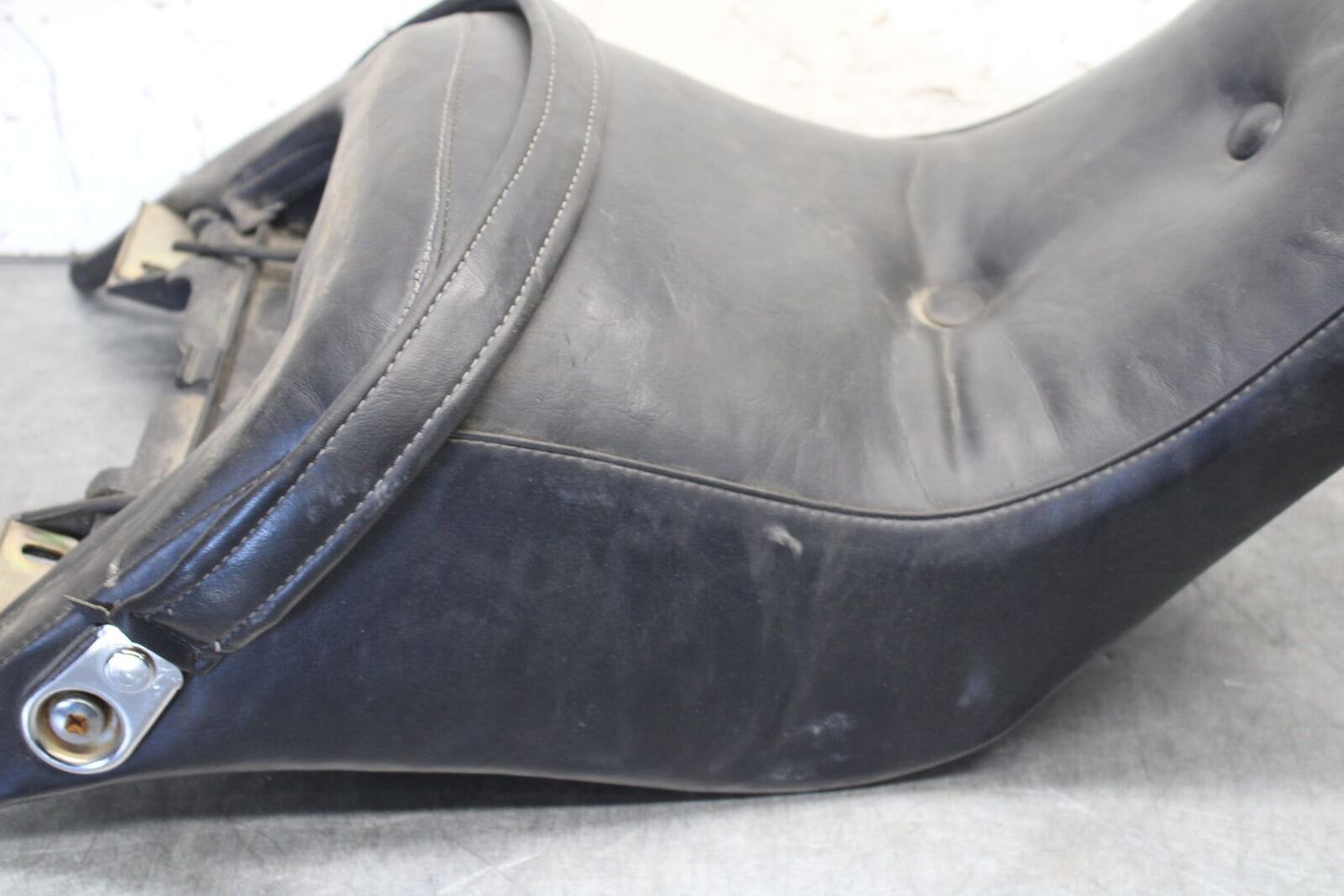85-86 SUZUKI MADURA 1200 REAR BACK PASSENGER SEAT  BB691