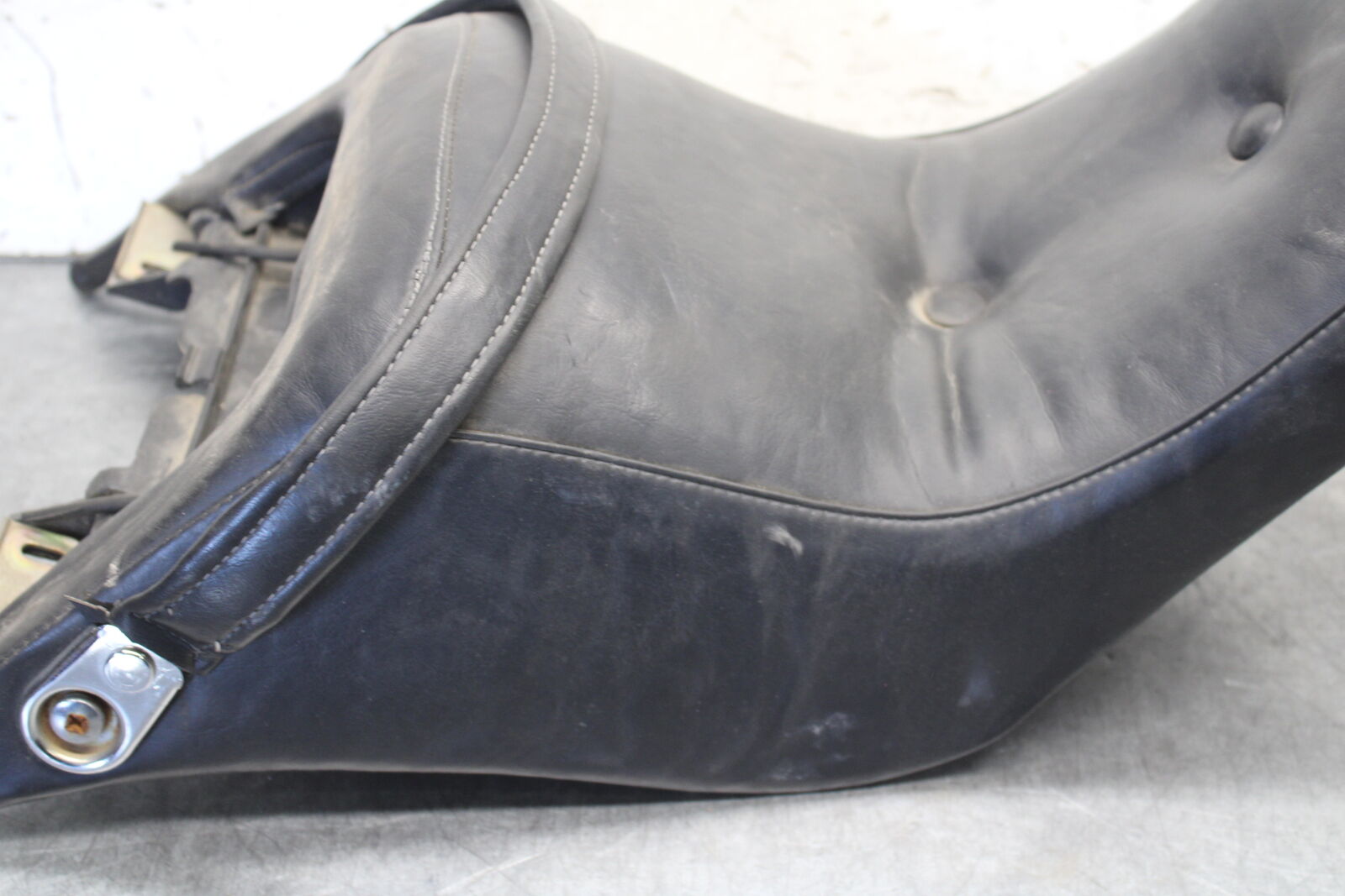 85-86 SUZUKI MADURA 1200 REAR BACK PASSENGER SEAT  BB691