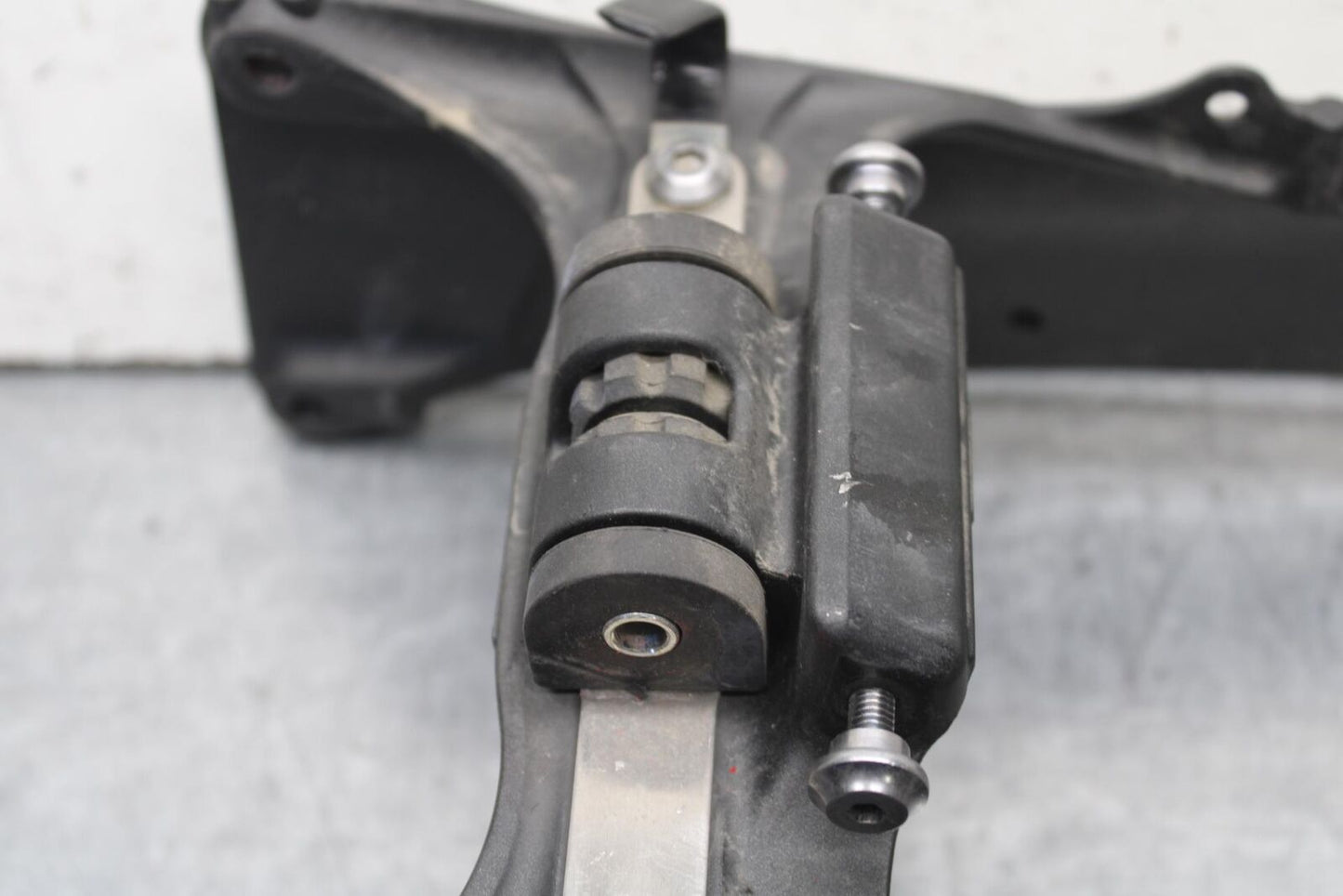 09-12 KAWASAKI NINJA ZX6R REAR SUBFRAME BACK SUB FRAME BB640