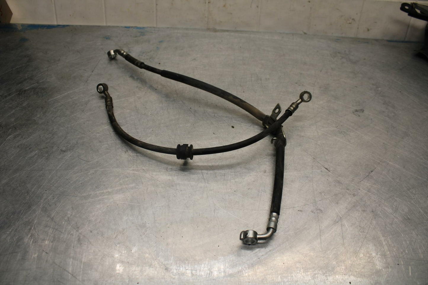 11-22 SUZUKI GSXR600 FRONT BRAKE CALIPER HOSES LINES BB422