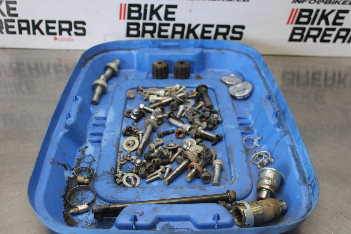 03-08 HONDA VTX1300C MOUNTING BOLTS HARDWARE SCREWS BB868