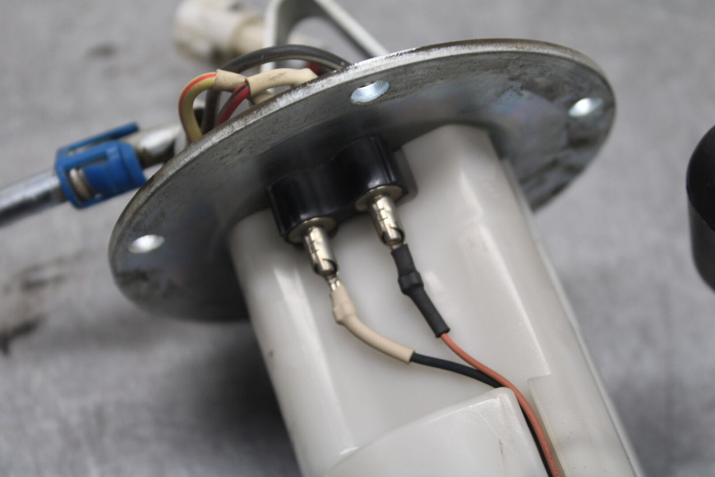 08-09 SUZUKI GSXR600 FUEL PUMP GAS PETROL SENDER UNIT BB728