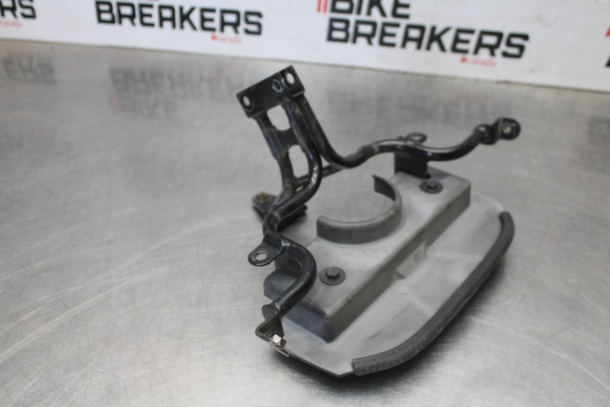 06 KAWASAKI KLR650 UPPER FAIRING MIRROR GAUGES STAY BRACKET BB919