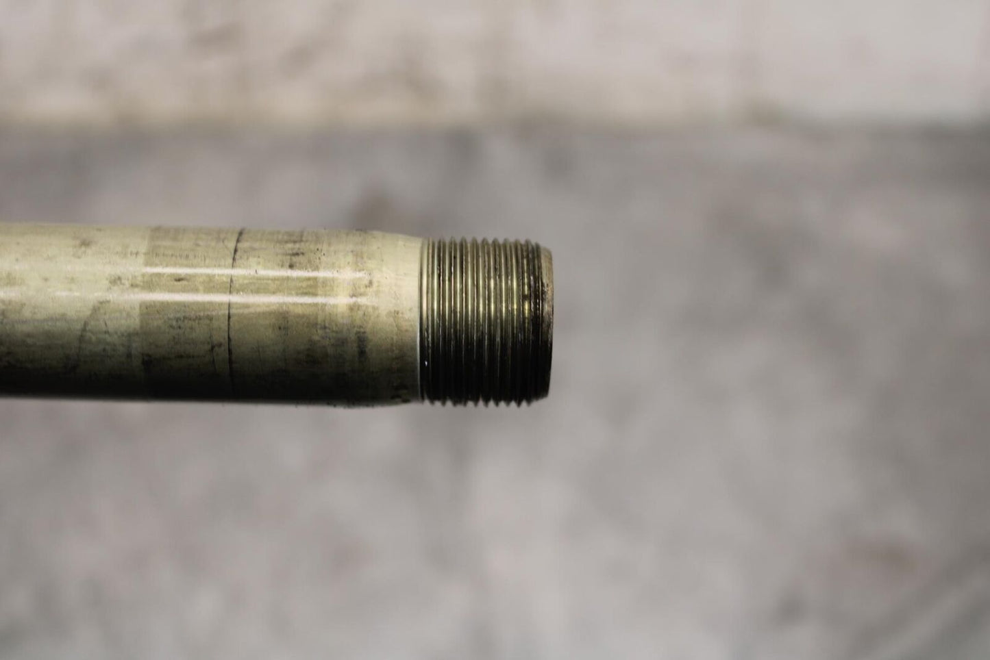 2011 Kawasaki Ninja ZX10R ZX1000K ABS FRONT WHEEL RIM AXLE   BB555