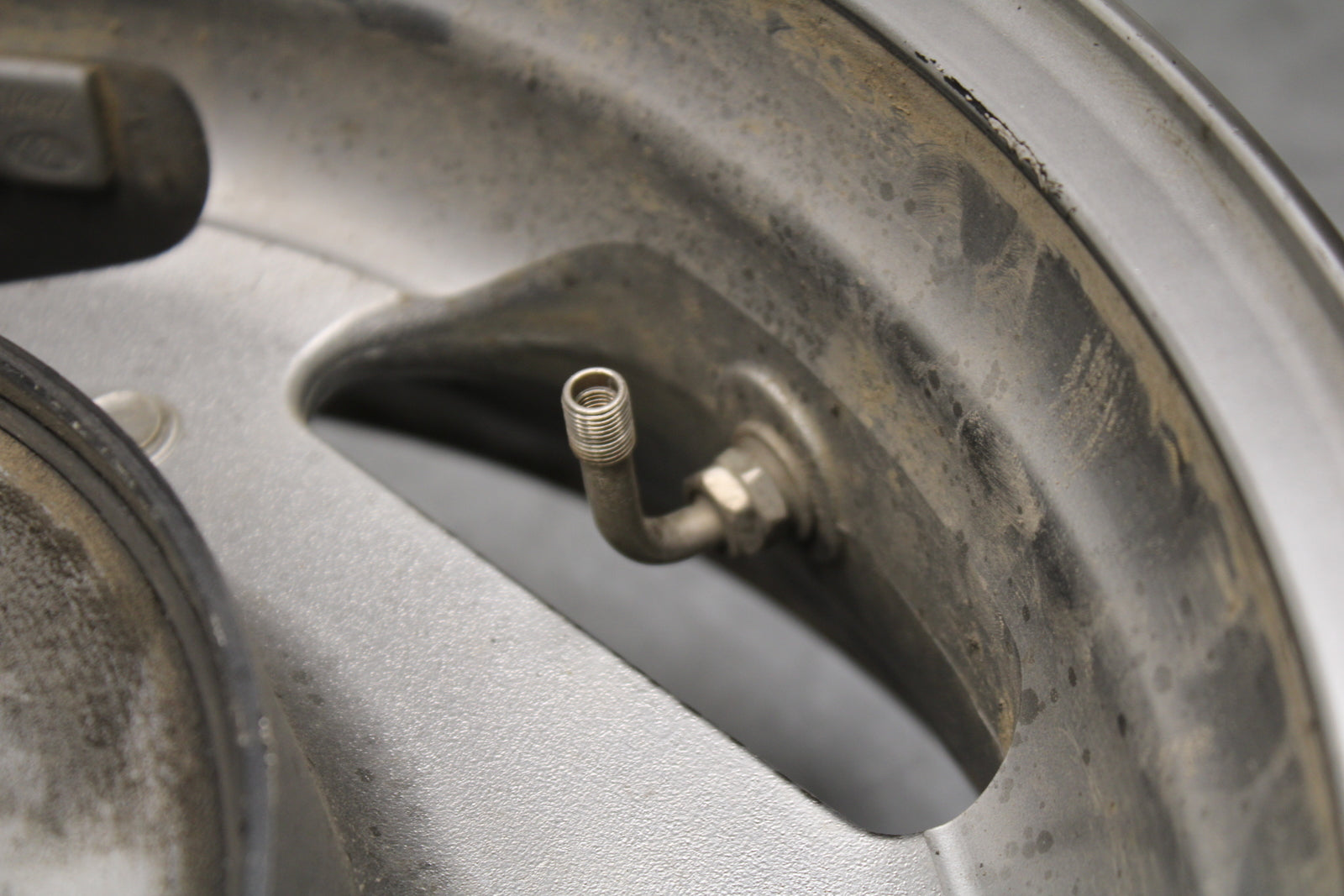 03-08 KAWASAKI VULCAN 1600 REAR WHEEL BACK RIM BB754