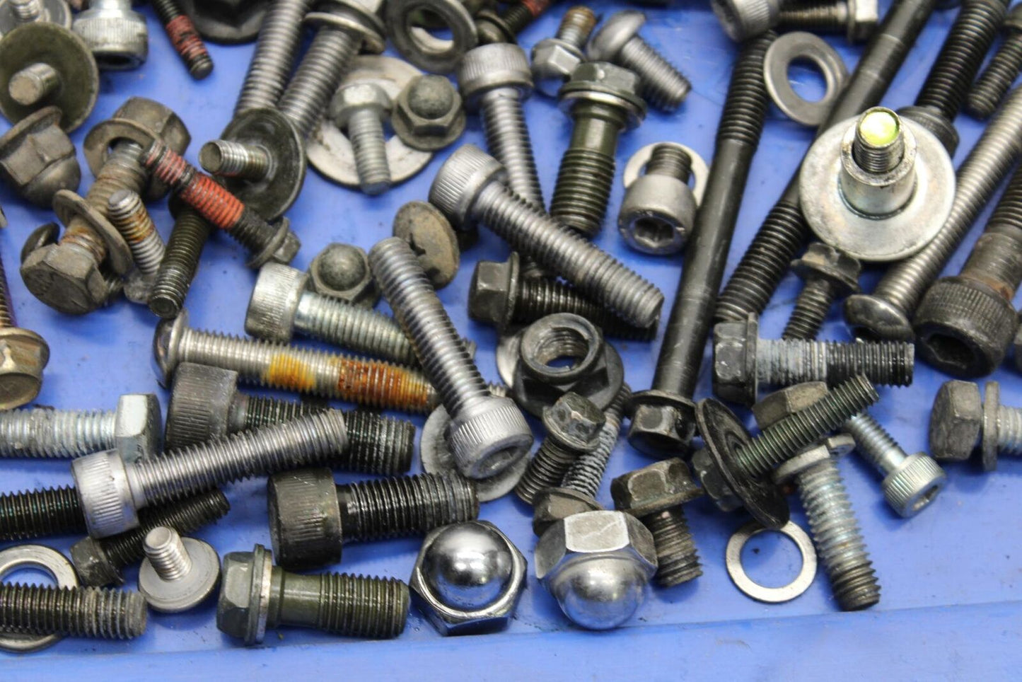 2005 Kawasaki Vulcan 1600 VN1600D Nomad MISCELLANEOUS BOLTS ENGINE BB556