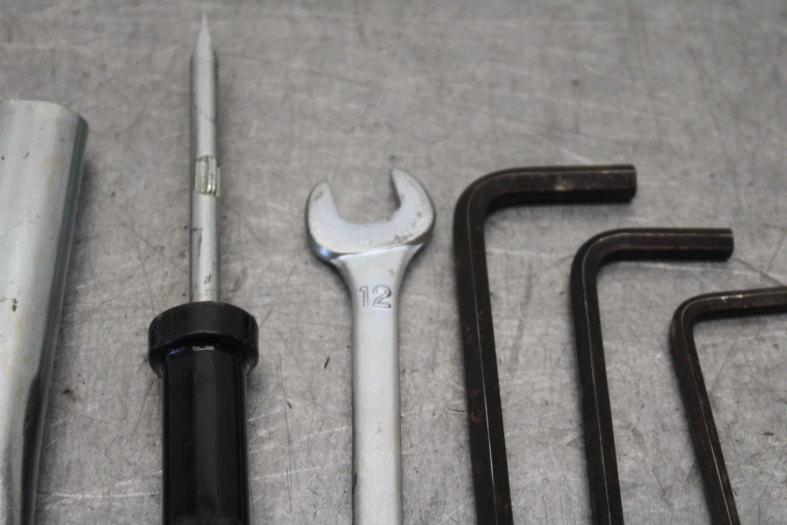 16 KAWASAKI NINJA ZX10R STOCK TOOLS OEM TOOL BAG KIT SET 56007-0141 BB650