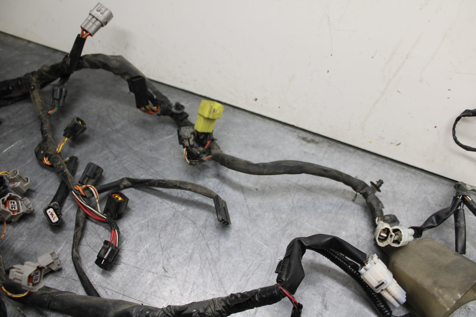 08-10 SUZUKI GSXR 600 MAIN ENGINE WIRING HARNESS MOTOR WIRE LOOM BB753