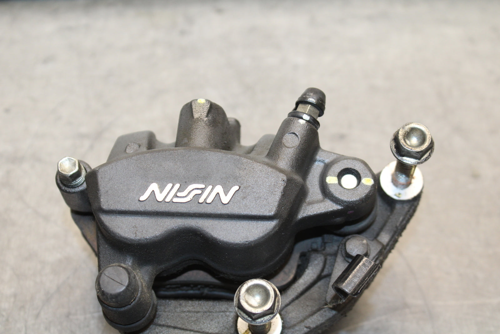 15-16 HONDA CB300F RIGHT FRONT BRAKE CALIPER BB740
