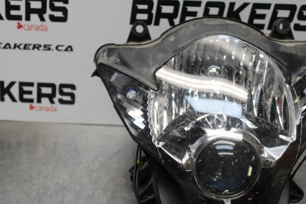 06-07 SUZUKI GSXR 600 FRONT HEADLIGHT HEAD LIGHT LAMP BB178