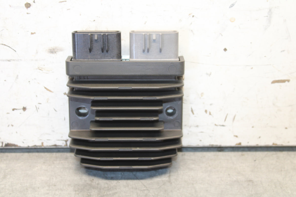 18-24 YAMAHA MT-07 RECTIFIER VOLTAGE REGULATOR BB662