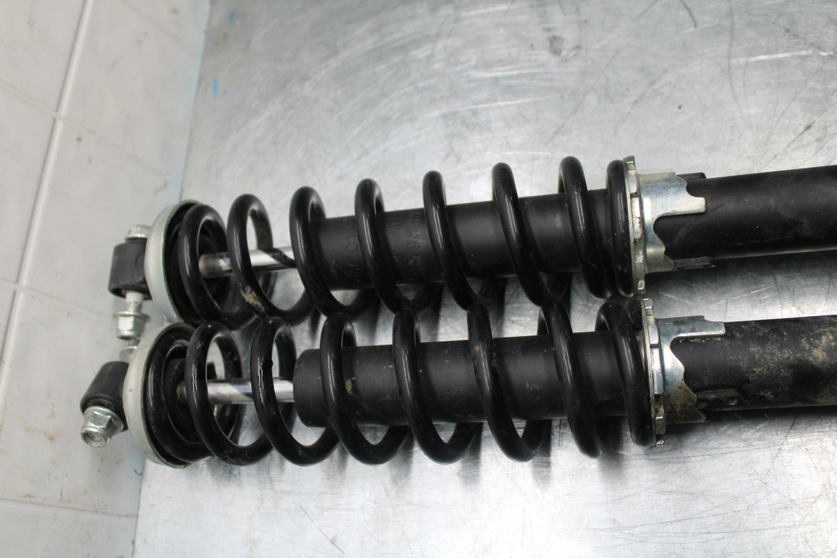 10-12 CAN AM SPYDER RT FRONT SHOCK SUSPENSION SET PAIR BB415
