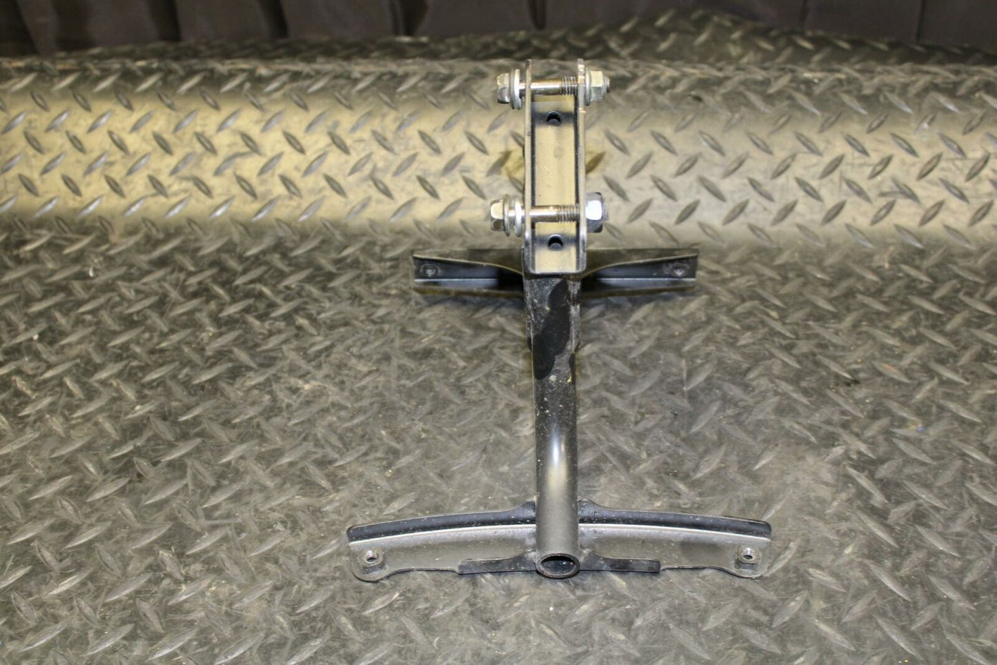 05-06 SUZUKI KATANA 750 GSX750F UPPER FAIRING MIRROR GAUGES STAY BRACKET bb166