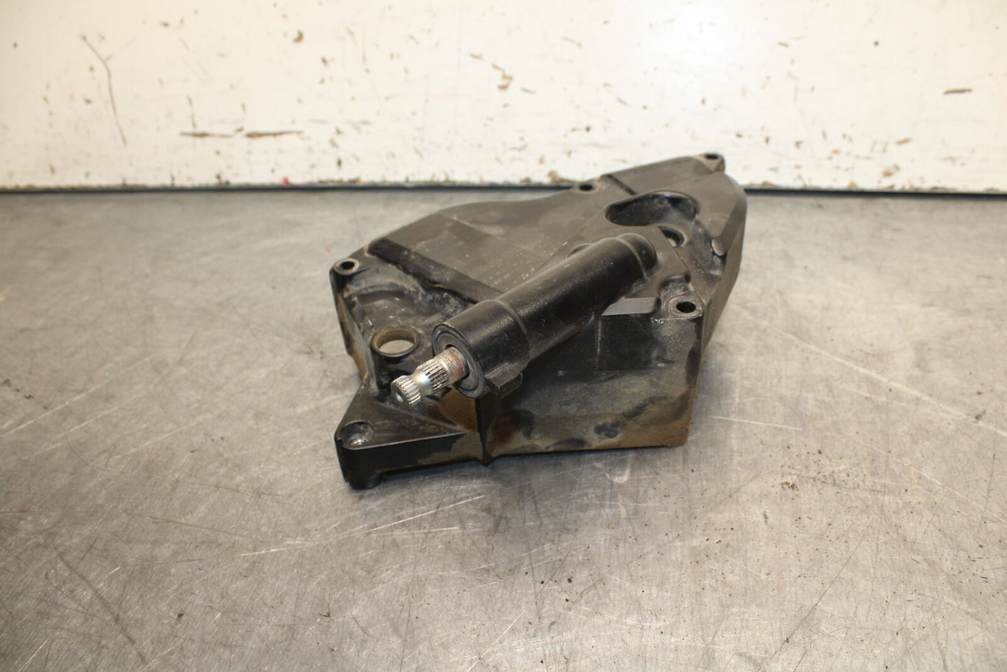 08-10 SUZUKI GSXR 600 ENGINE SPROCKET COVER  BB721