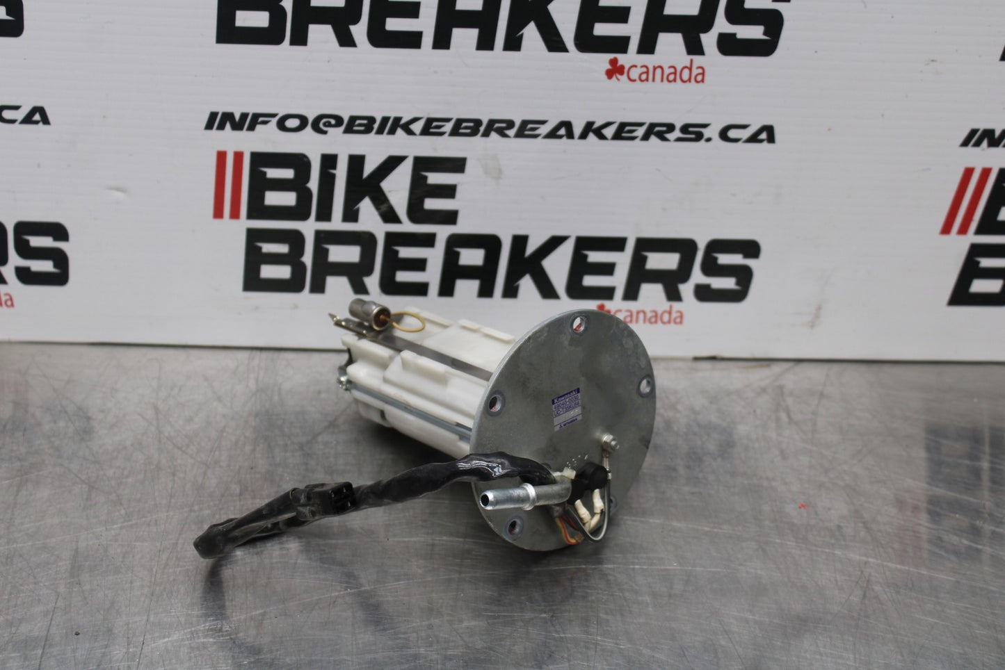 08 KAWASAKI NINJA ZX10R FUEL PUMP GAS PETROL SENDER UNIT BB201