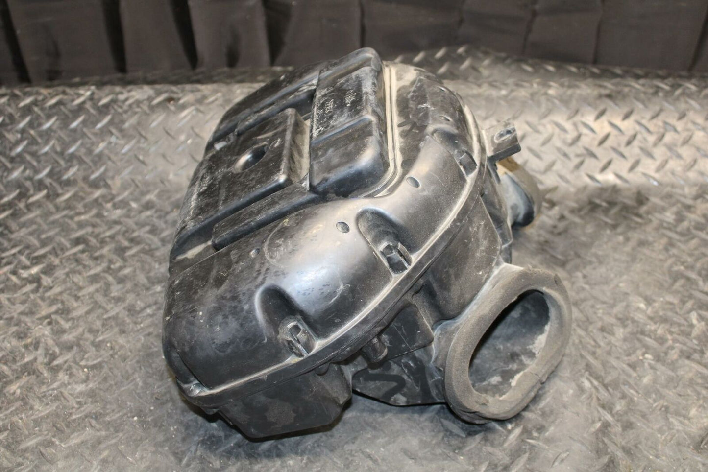 08-09 SUZUKI GSXR600 AIRBOX AIR INTAKE FILTER BOX BB204